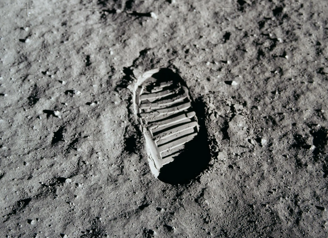 Astronaut footprint on Moon.