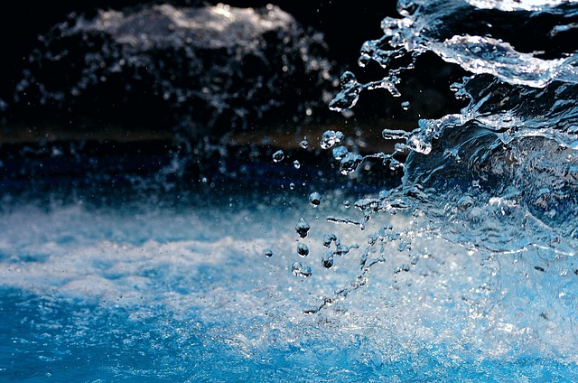 Splashing water
